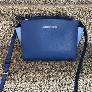Michael Kors Md. Selma crossbody messenger handbag